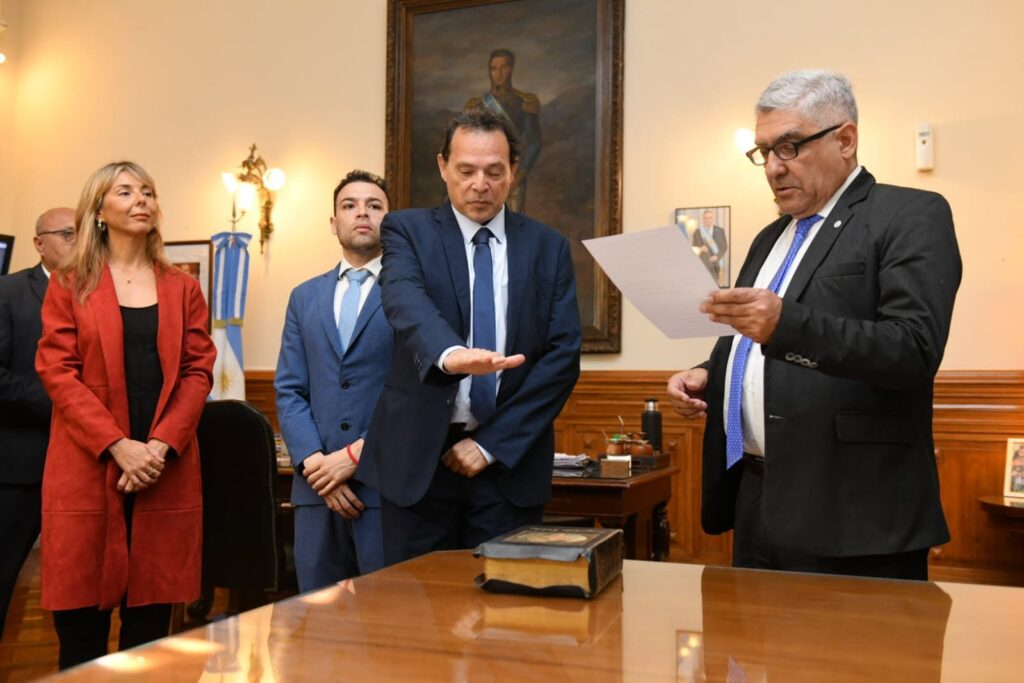 Eduardo Cobos asumió como nuevo interventor del ERSEPT